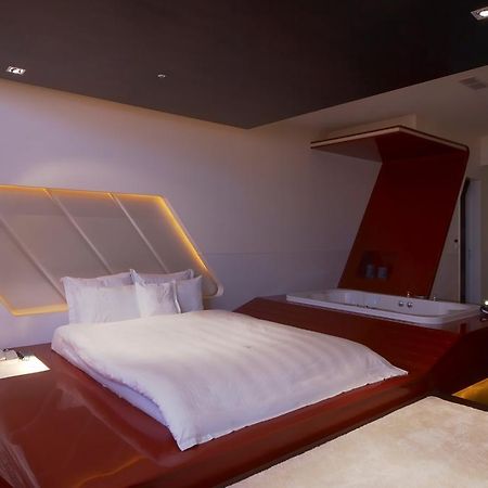 Wego-Hsinchu Boutique Hotel Екстер'єр фото